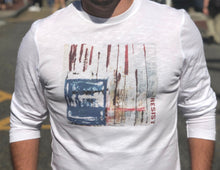 AMERICAN FLAG "RESIST" - Long Sleeve Shirt